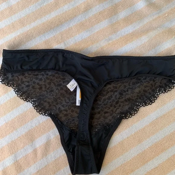 Bundle of Thong Underwear - Picture 13 of 16